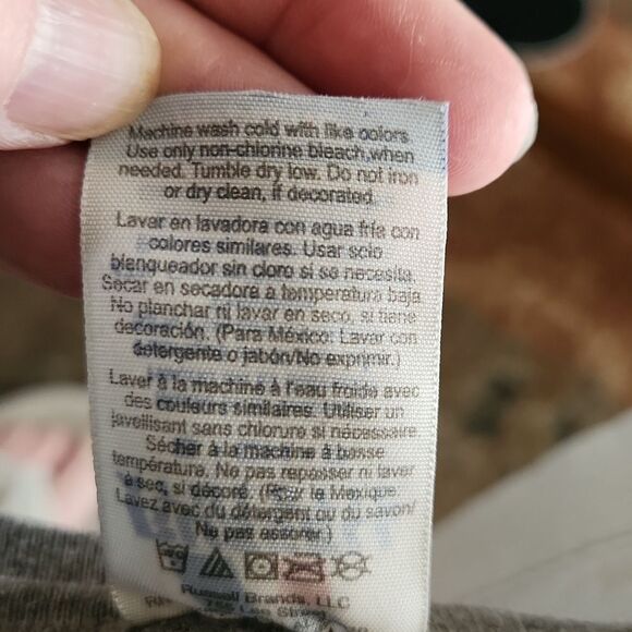 UNLV Rebels gray short sleeve t-shirt by Russell Athletics women's small - Picture 5 of 5